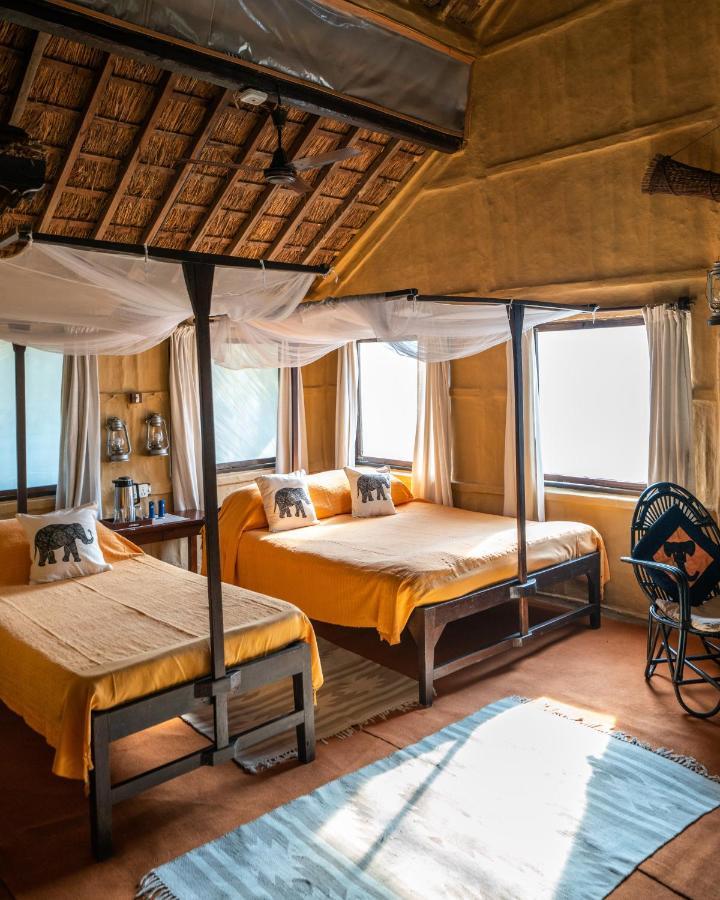 Tiger Tops Karnali Lodge Bardiya Luaran gambar